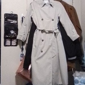 New without tag Classic trenchcoat